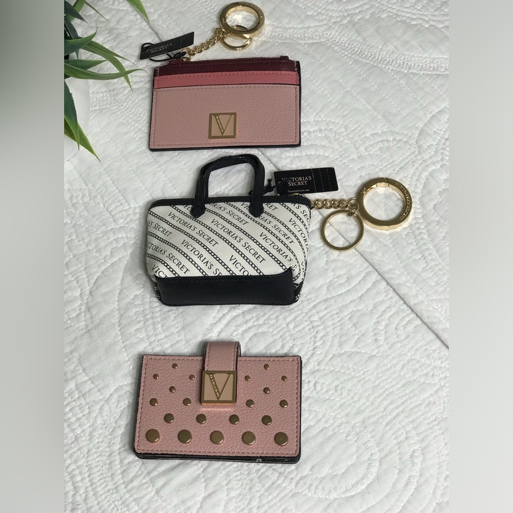 New Victoria’s Secret Wallet And Key Chain Bundle Pink Black